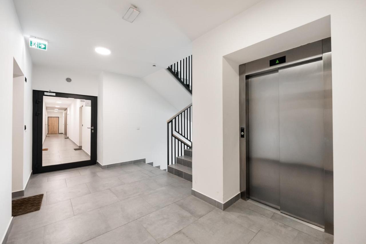 Ursynow Klobucka Comfort Apartment Warschau Buitenkant foto